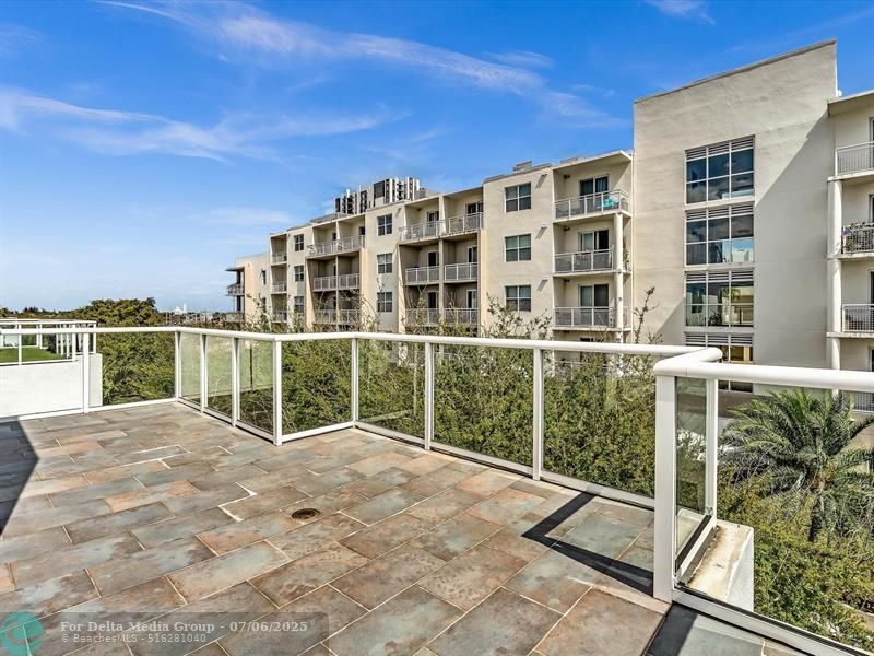 733 NE 4th Avenue, Unit 733, Fort Lauderdale, FL 33304 Photo