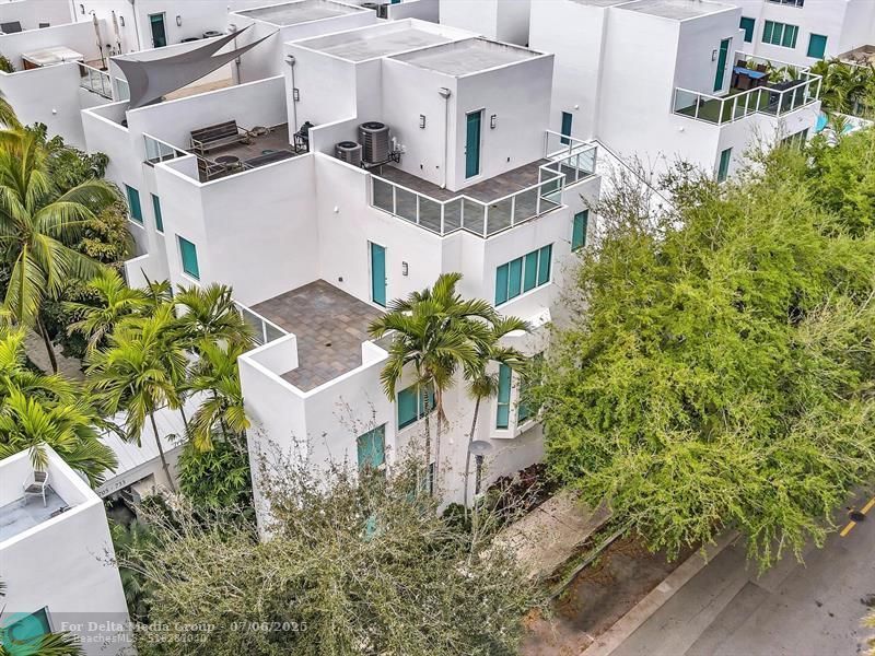 733 NE 4th Avenue, Unit 733, Fort Lauderdale, FL 33304 Photo