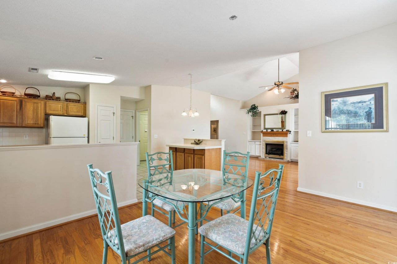 2443 Glen Dr. Photo 15