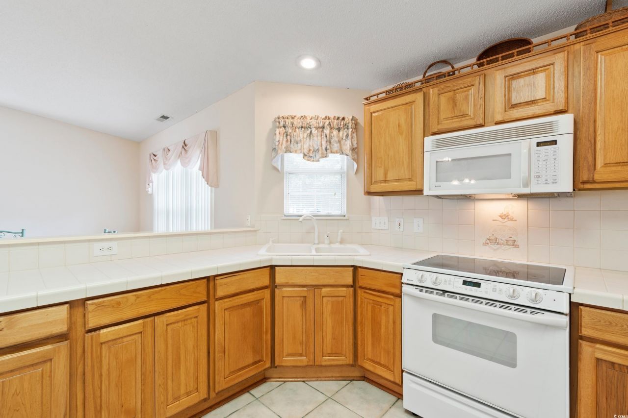 2443 Glen Dr. Photo 19