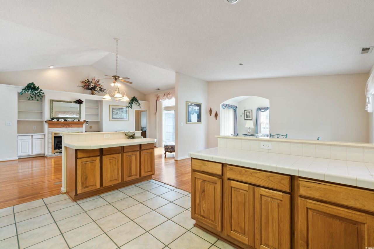 2443 Glen Dr. Photo 20