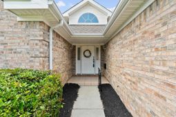 2443 Glen Dr. photo 4