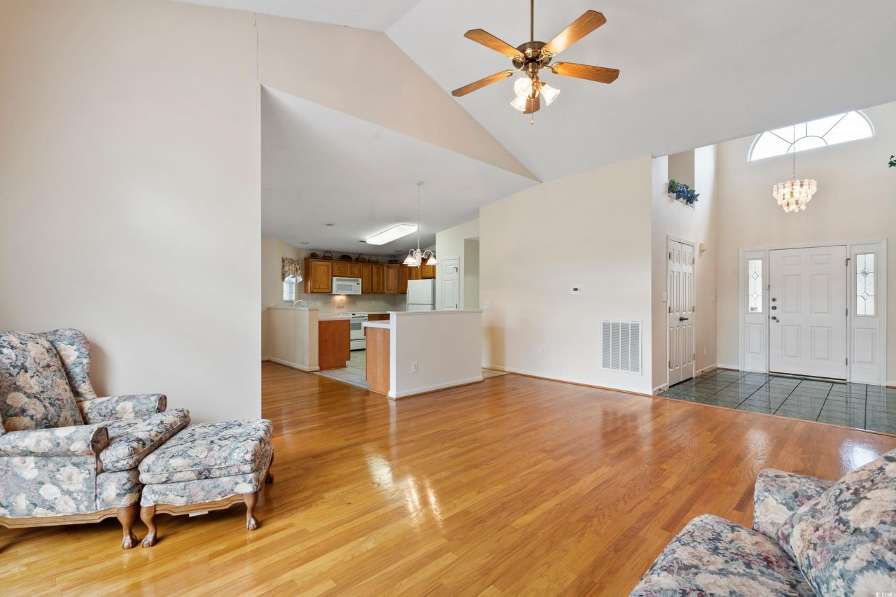 2443 Glen Dr. Photo 8