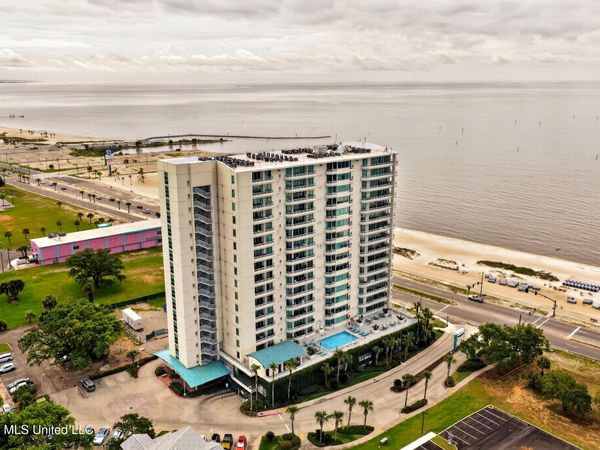 2060 Beach Boulevard, Biloxi, MS 39531
