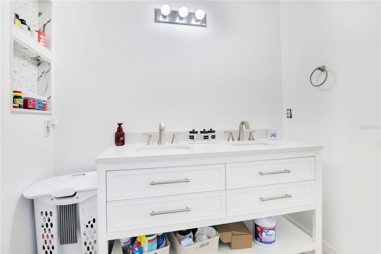 5047 Adair Oak Drive, Orlando, FL 32829 Photo