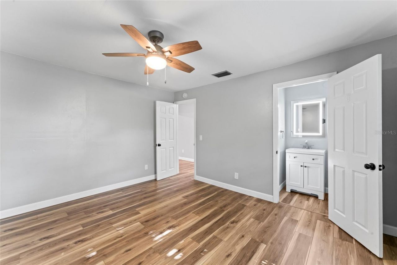 1127 Wyatt Street N, Clearwater, FL 33756 Photo