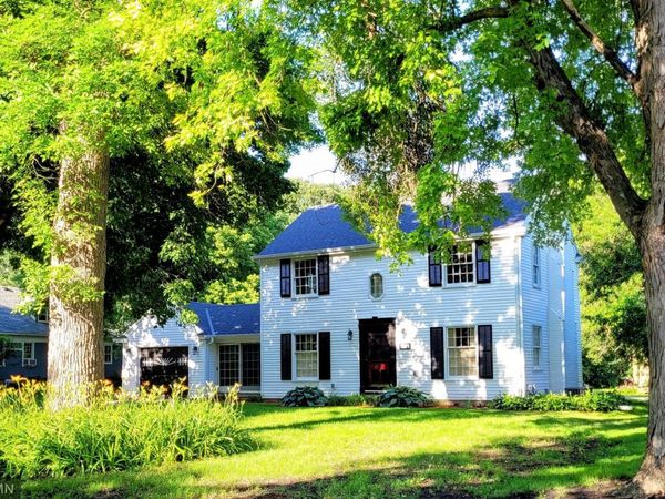 905 Carver Street N, Winthrop, MN 55396