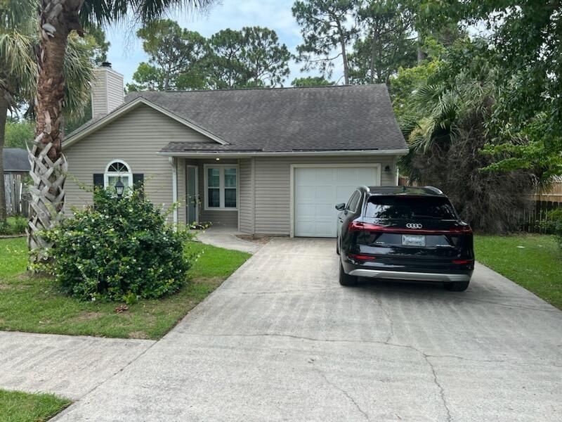 1304 Cadet Court Photo 2