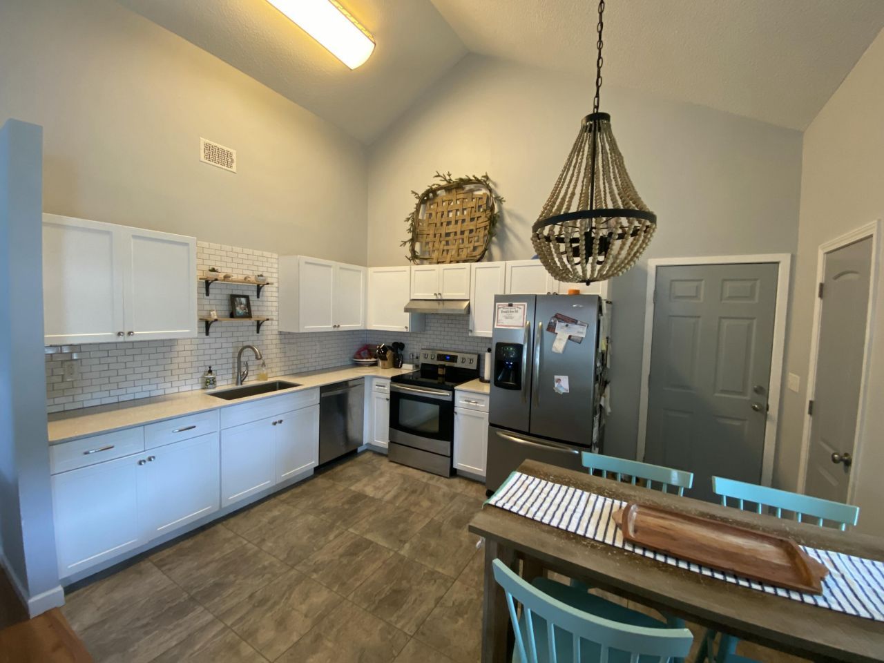 1304 Cadet Court Photo 3