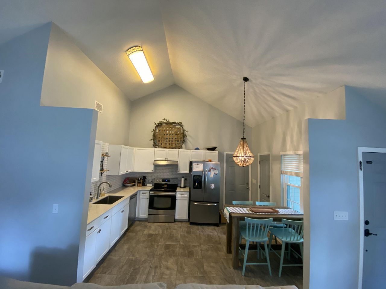 1304 Cadet Court Photo 8