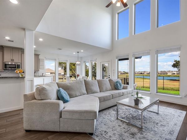 113 Cascia CIR, Liberty Hill, TX 78642