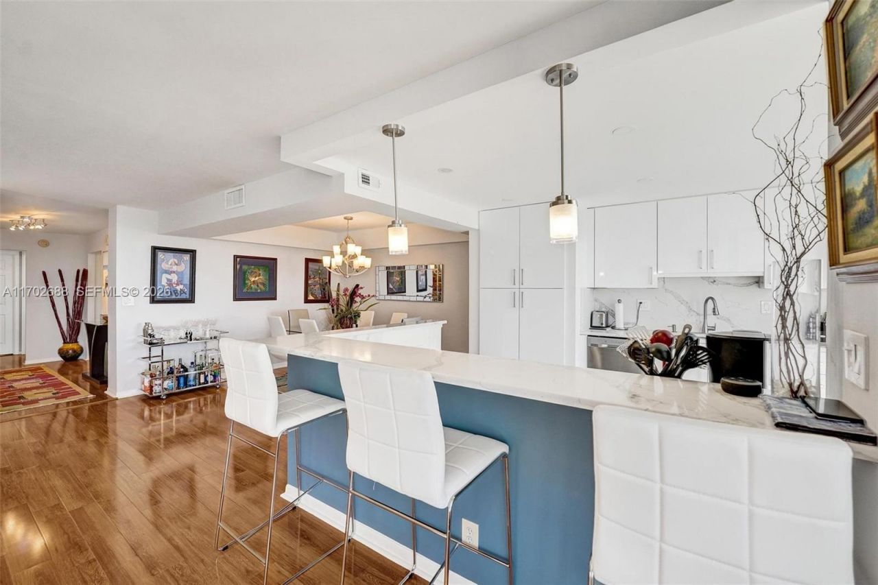 1901 N Ocean Blvd, Unit 8B, Fort Lauderdale, FL 33305 Photo