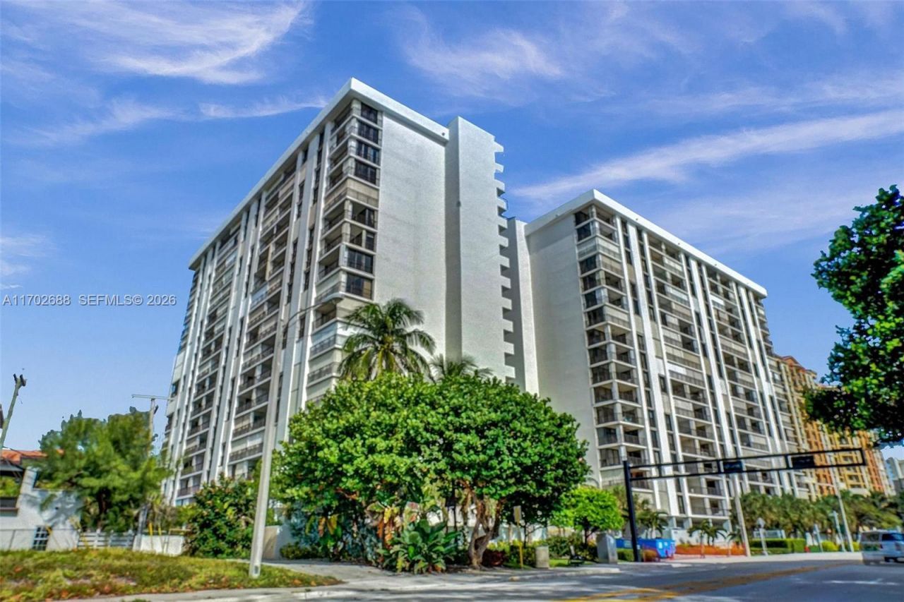 1901 N Ocean Blvd, Unit 8B, Fort Lauderdale, FL 33305 Photo