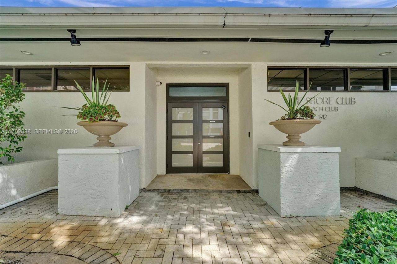 1901 N Ocean Blvd, Unit 8B, Fort Lauderdale, FL 33305 Photo