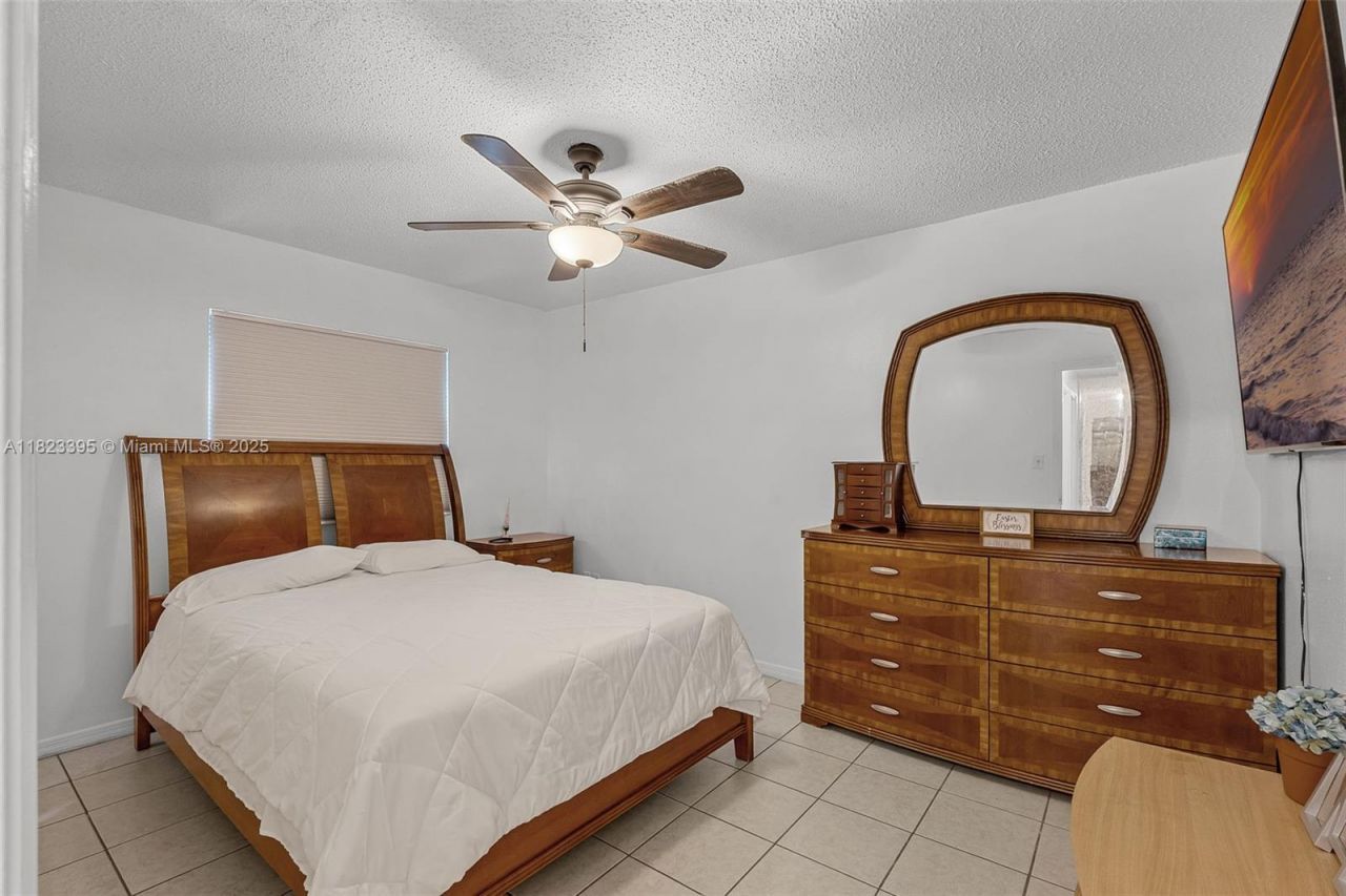 6021 Wedgewood Circle, Orlando, FL 32808 Photo