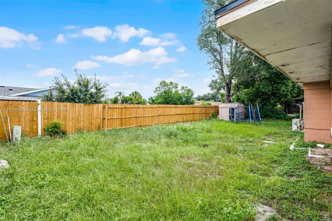 6021 Wedgewood Circle, Orlando, FL 32808 Photo