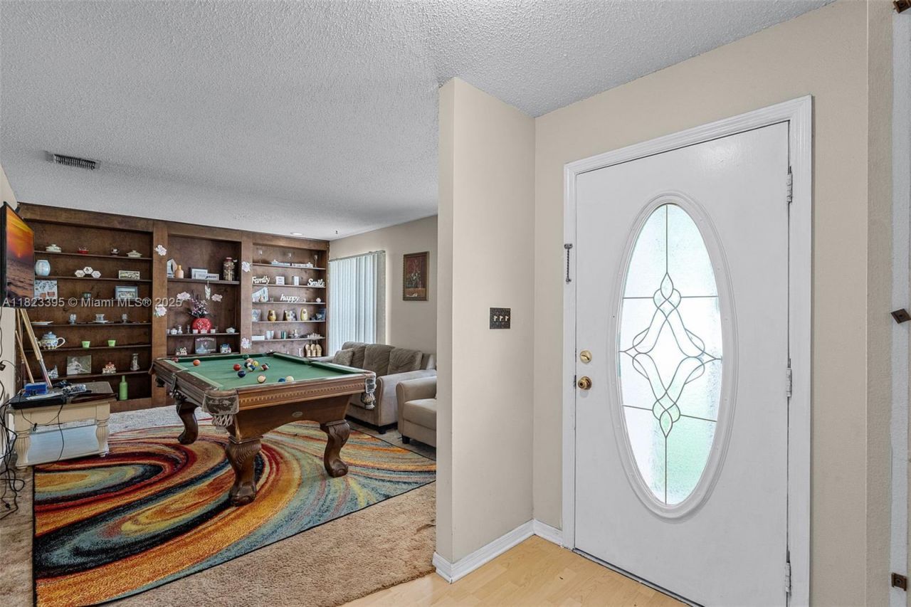 6021 Wedgewood Circle, Orlando, FL 32808 Photo