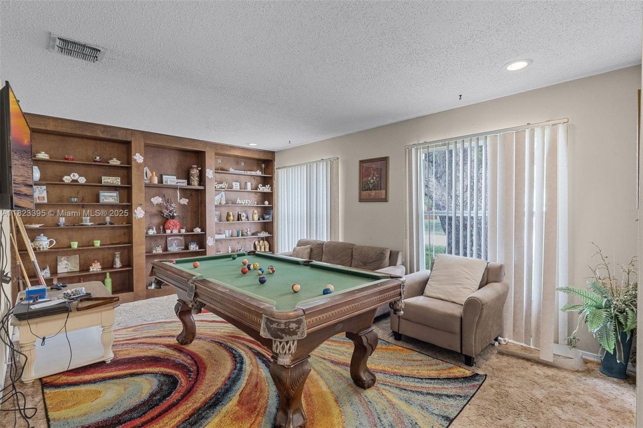 6021 Wedgewood Circle, Orlando, FL 32808 Photo