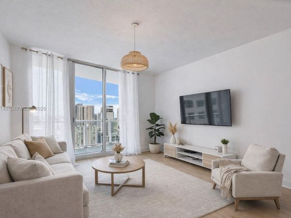 185 SW 7th St, Unit 2204, Miami, FL 33130