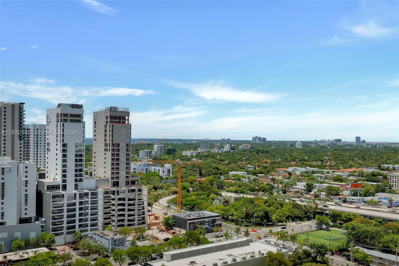 185 SW 7th St, Unit 2204, Miami, FL 33130 Photo