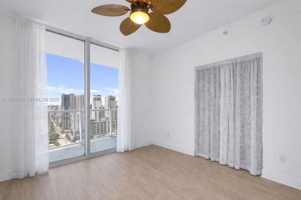 185 SW 7th St, Unit 2204, Miami, FL 33130 Photo