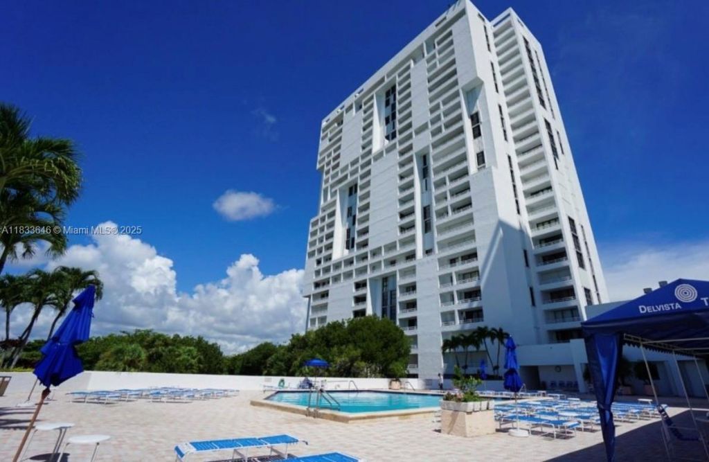 20225 NE 34th Ct, Unit 614, Aventura, FL 33180 Photo