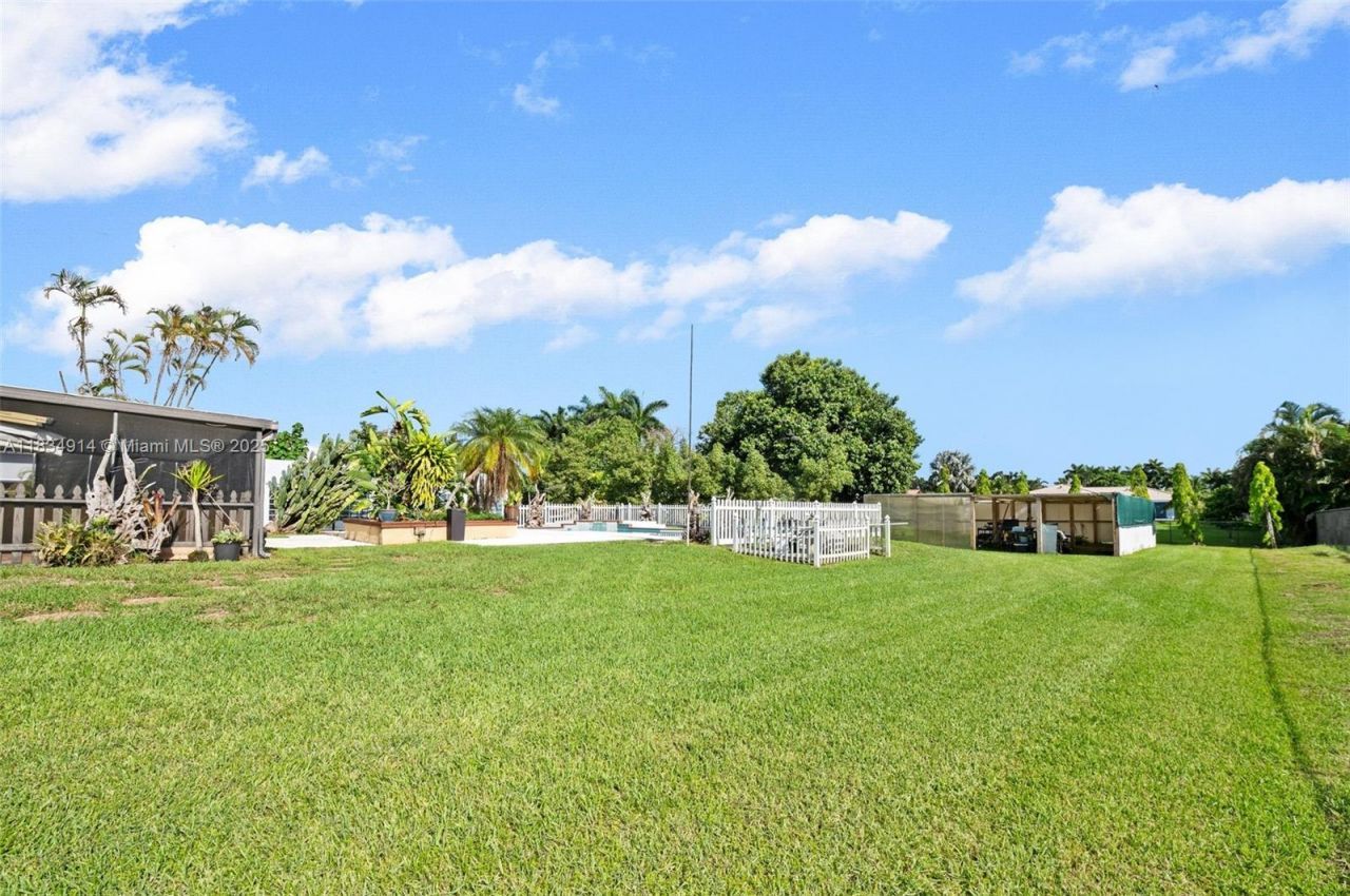 14040 SW 14th St, Davie, FL 33325 Photo