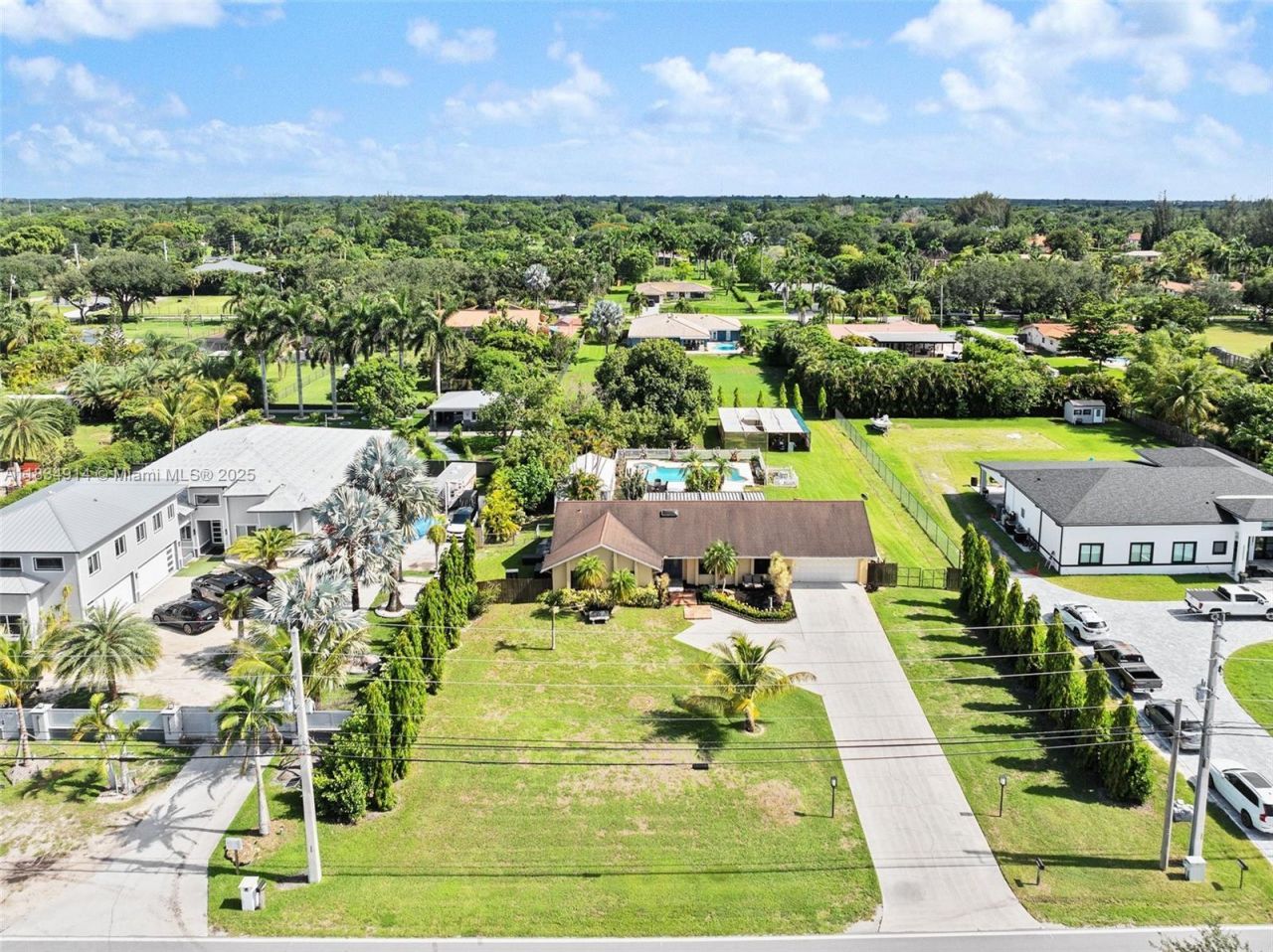 14040 SW 14th St, Davie, FL 33325 Photo