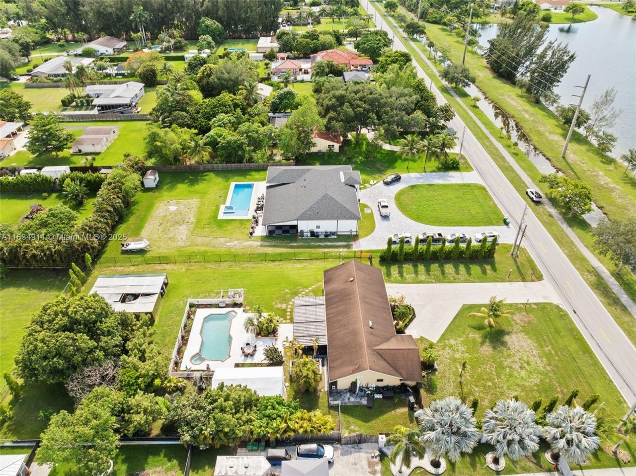 14040 SW 14th St, Davie, FL 33325 Photo