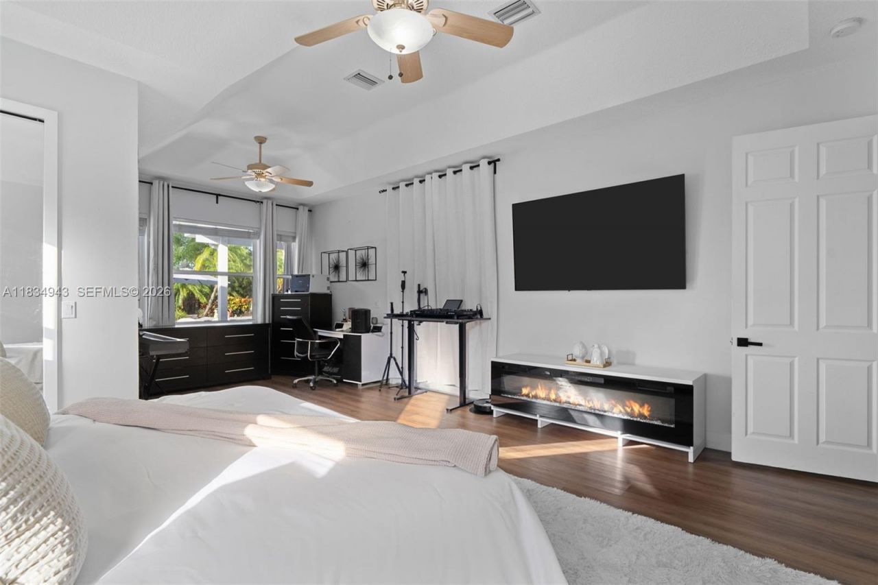 14501 SW 33rd Ct, Miramar, FL 33027 Photo