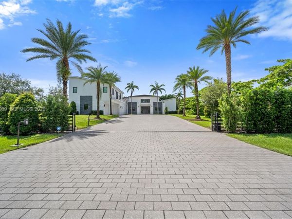 11350 NW 8th St, Plantation, FL 33325