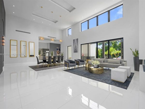 11350 NW 8th St, Plantation, FL 33325