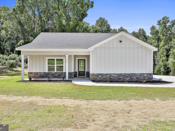 404 W Boyd Road, Hogansville, GA 30230