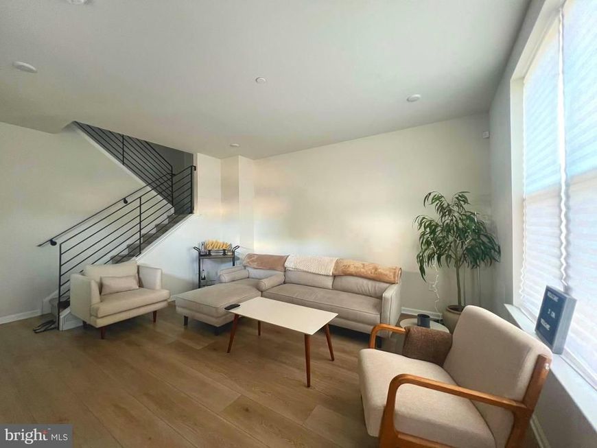 2700 Sears Street, Philadelphia, PA 19146 Main Photo