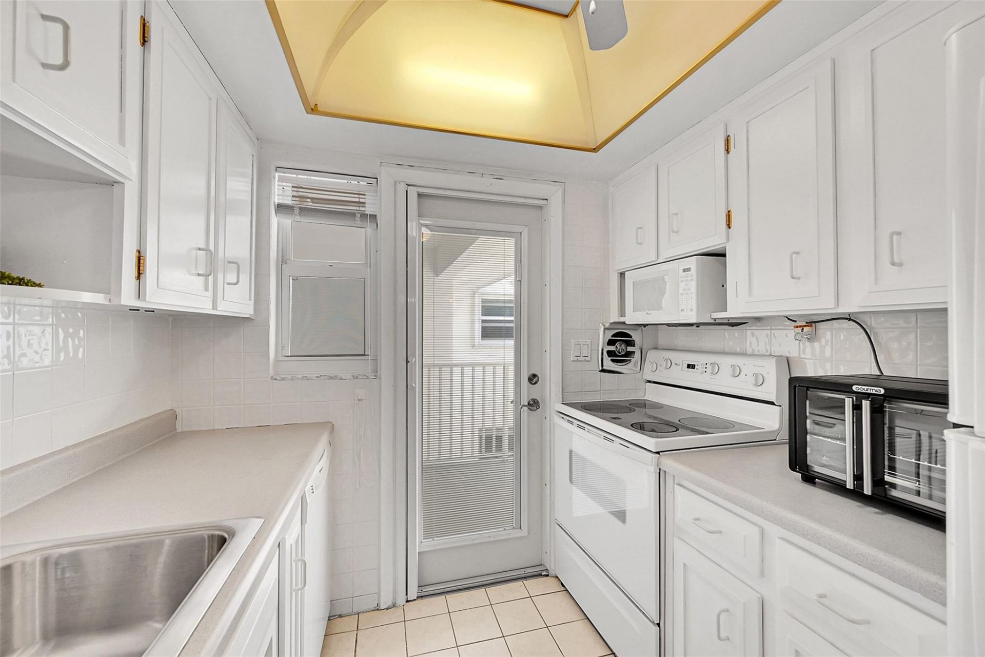 1110 N Riverside Drive, Unit 27, Pompano Beach, FL 33062 Photo