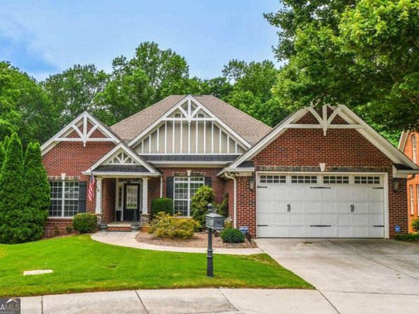 1173 Saint Charles Place, Gainesville, GA 30501