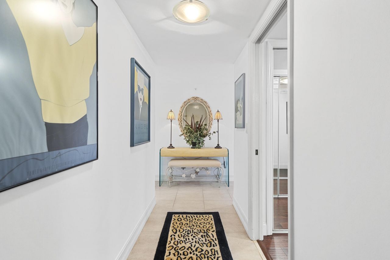 859 Jeffery Street, Unit 401, Boca Raton, FL 33487 Photo