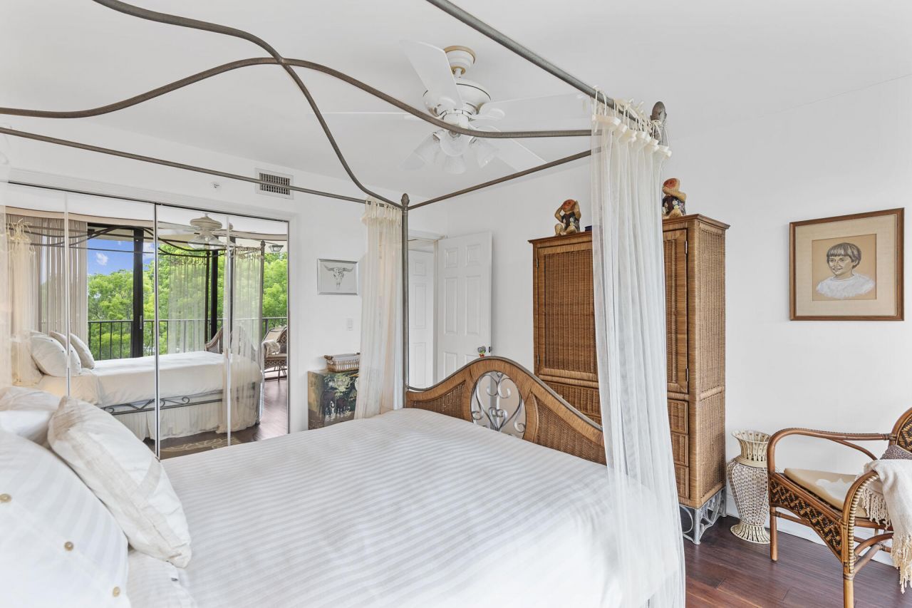 859 Jeffery Street, Unit 401, Boca Raton, FL 33487 Photo