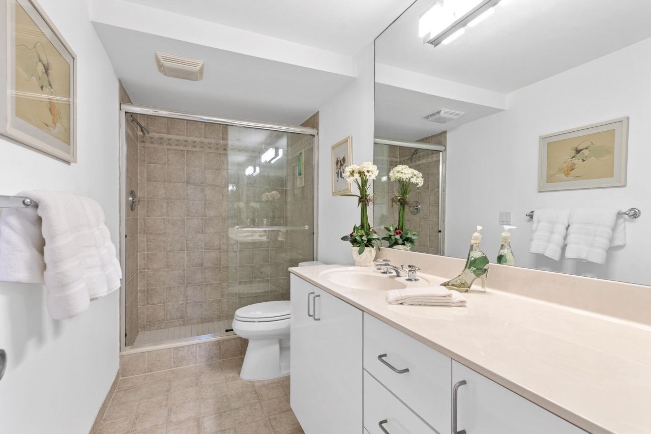 859 Jeffery Street, Unit 401, Boca Raton, FL 33487 Photo