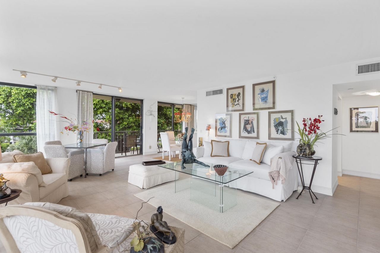 859 Jeffery Street, Unit 401, Boca Raton, FL 33487 Photo