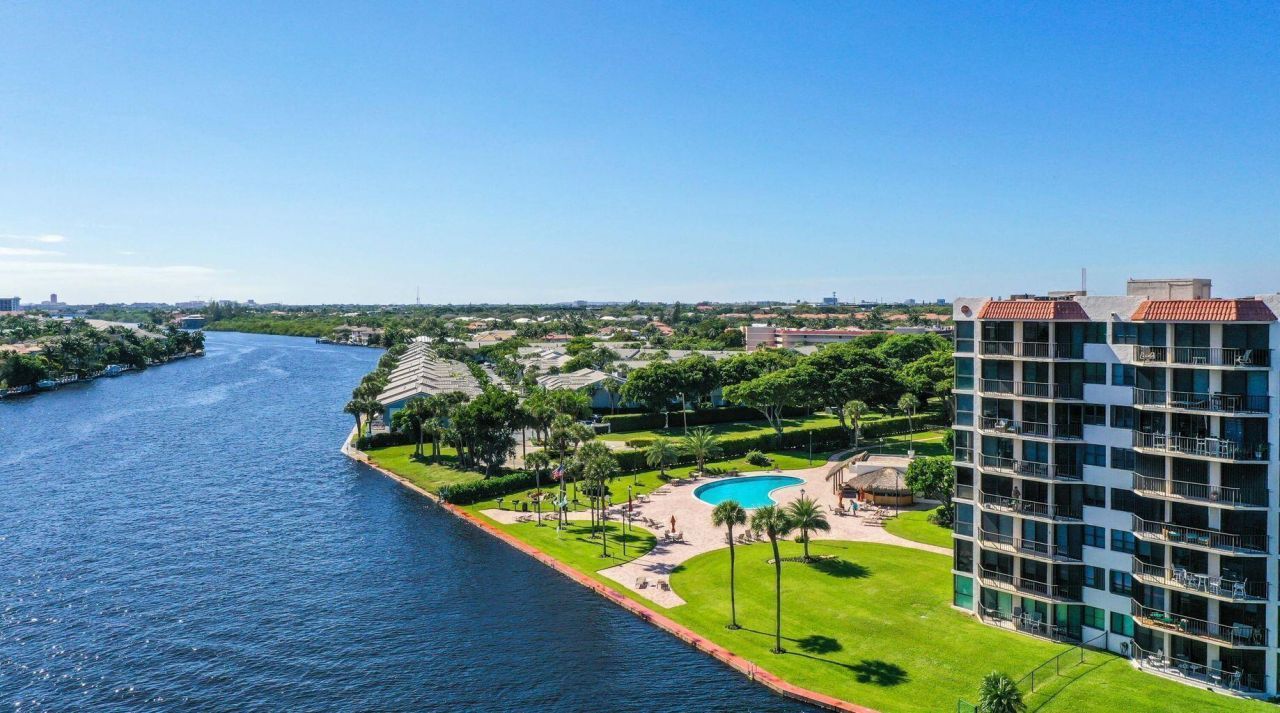 859 Jeffery Street, Unit 401, Boca Raton, FL 33487 Photo