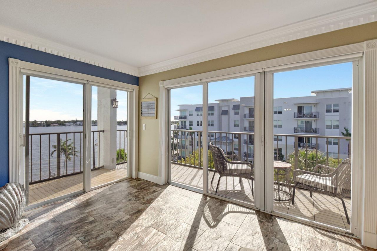 1206 S Lake Drive, Unit 504, Lantana, FL 33462 Photo