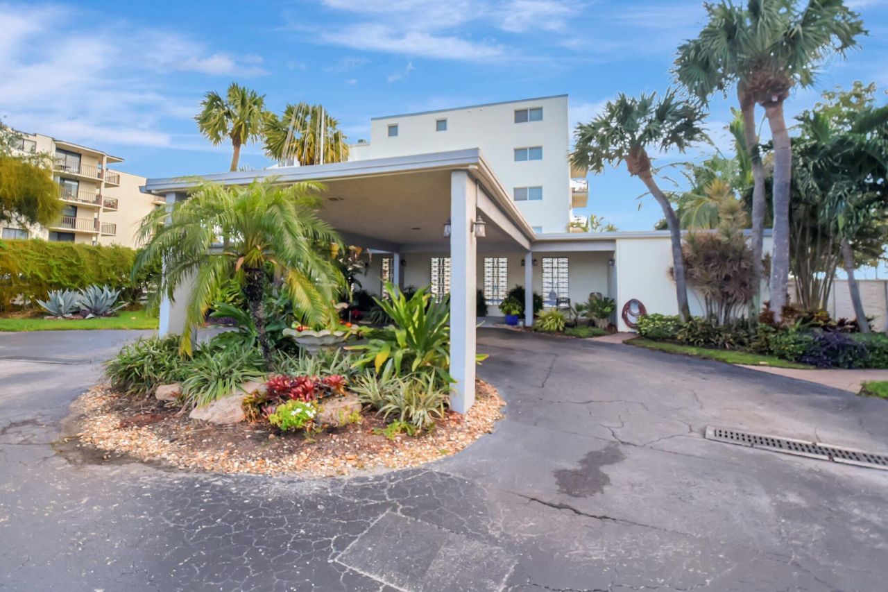 1206 S Lake Drive, Unit 504, Lantana, FL 33462 Photo