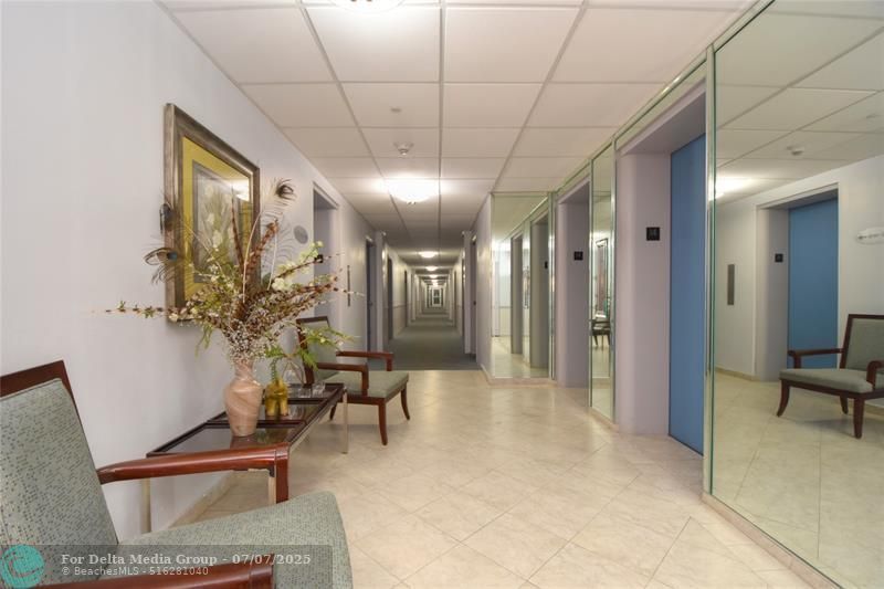 3333 NE 34th Street, Unit 1402, Fort Lauderdale, FL 33308 Photo