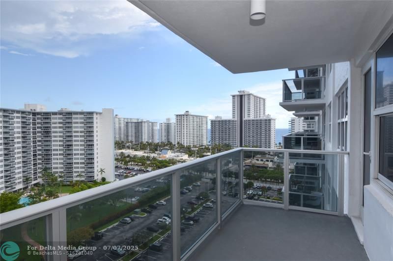 3333 NE 34th Street, Unit 1402, Fort Lauderdale, FL 33308 Photo
