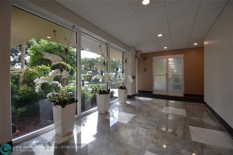 3333 NE 34th Street, Unit 1402, Fort Lauderdale, FL 33308 Photo