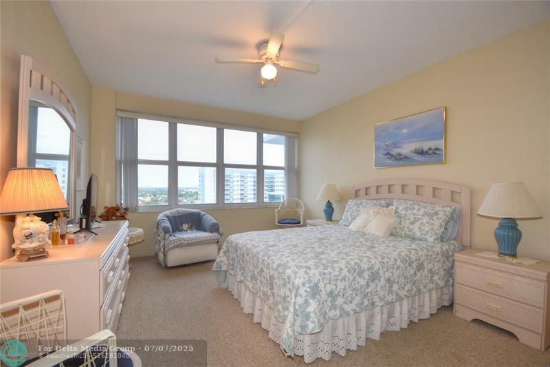 3333 NE 34th Street, Unit 1402, Fort Lauderdale, FL 33308 Photo