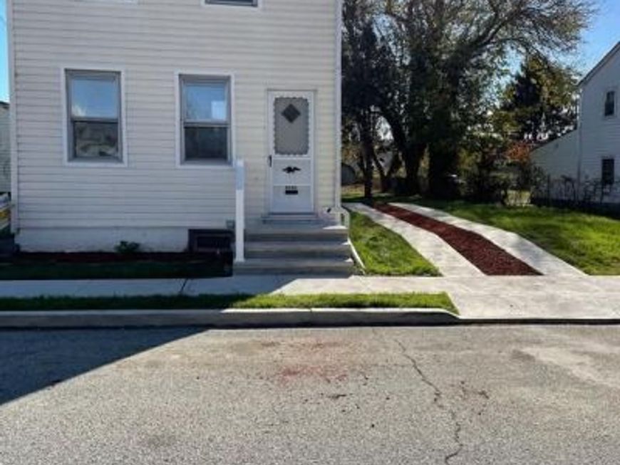 1417 E 13th Street, Crum Lynne, PA 19022 Main Photo