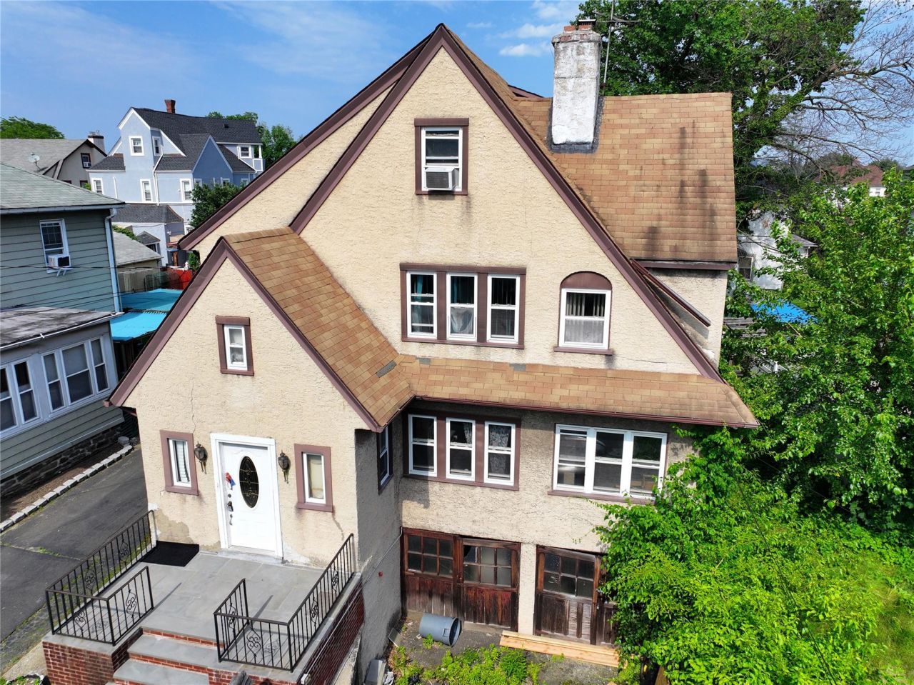 279 Bedford Avenue, Mount Vernon, NY 10553 Main Photo