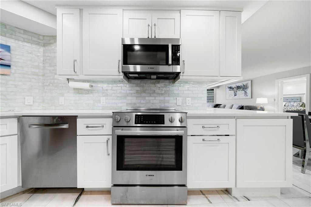 4001 Gulf Shore Blvd N, Unit 702, Naples, FL 34103 Photo